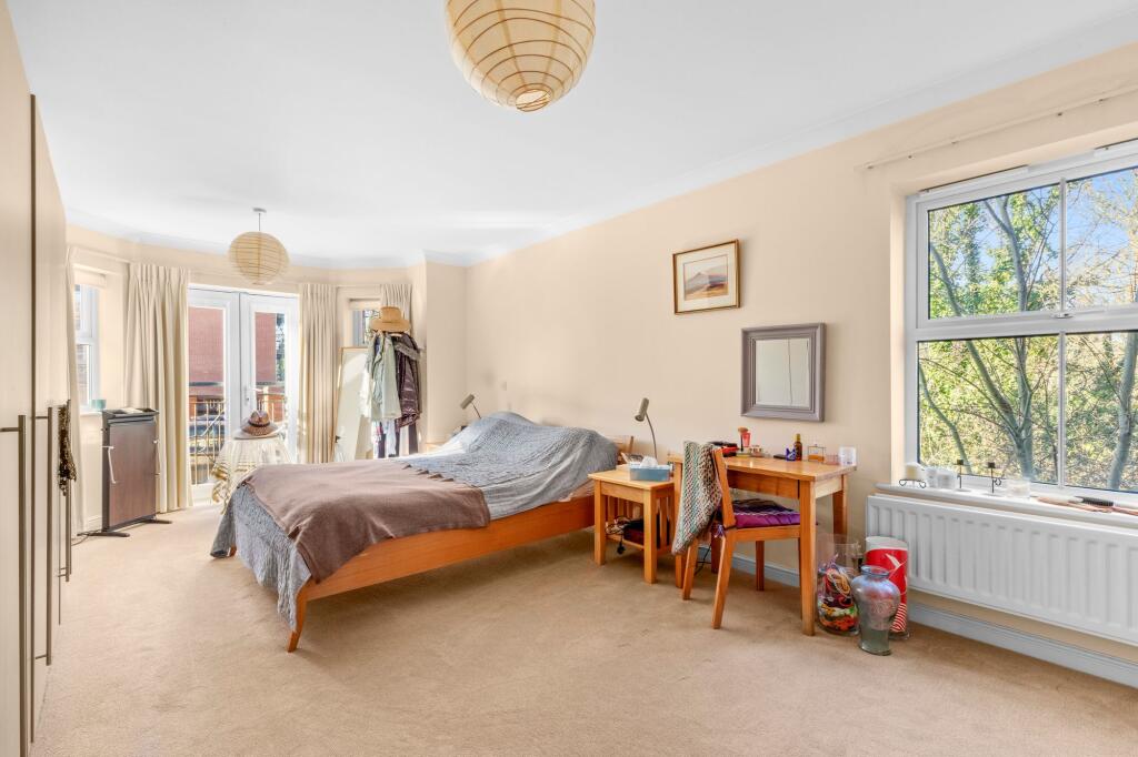 Apartment in Hemel Hempstead, Beaconsfield - More
