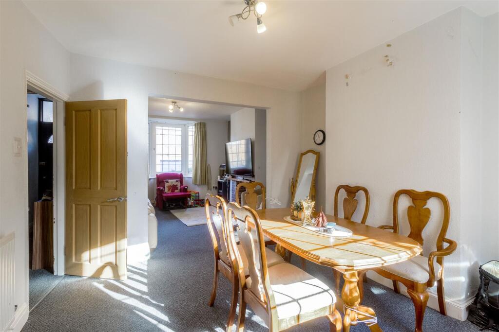 House in Wellingborough, Burrow's Bush - View 5