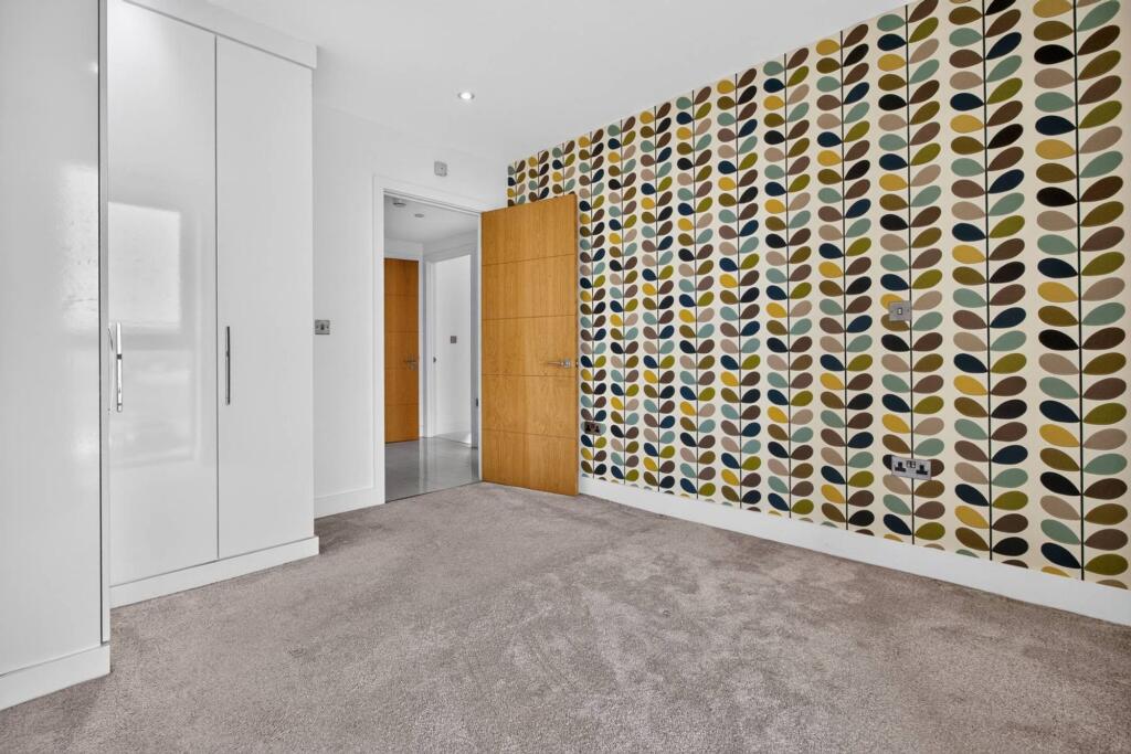 Apartment in Cardiff - More