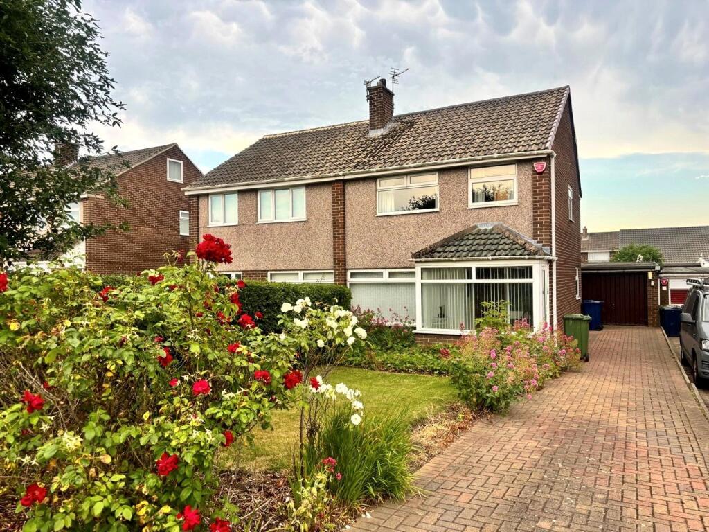 Main image of property: Warden Grove, Houghton le Spring, Houghton le Spring, Tyne and Wear, DH5