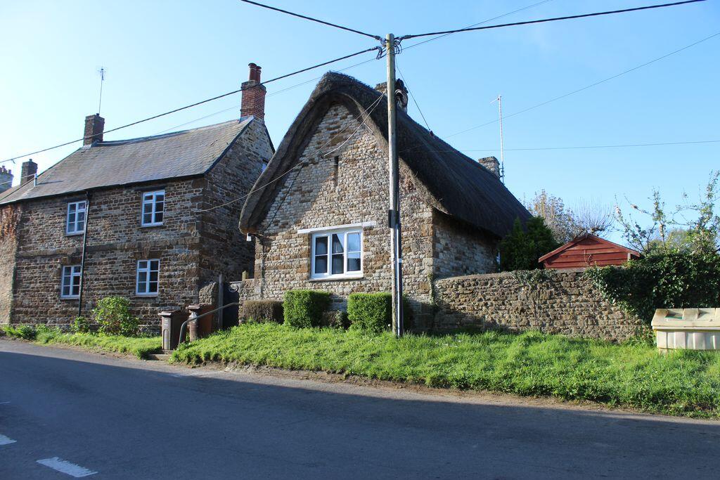Main image of property: CHARMING 2 BEDROOM COTTAGE - LOWER HEYFORD