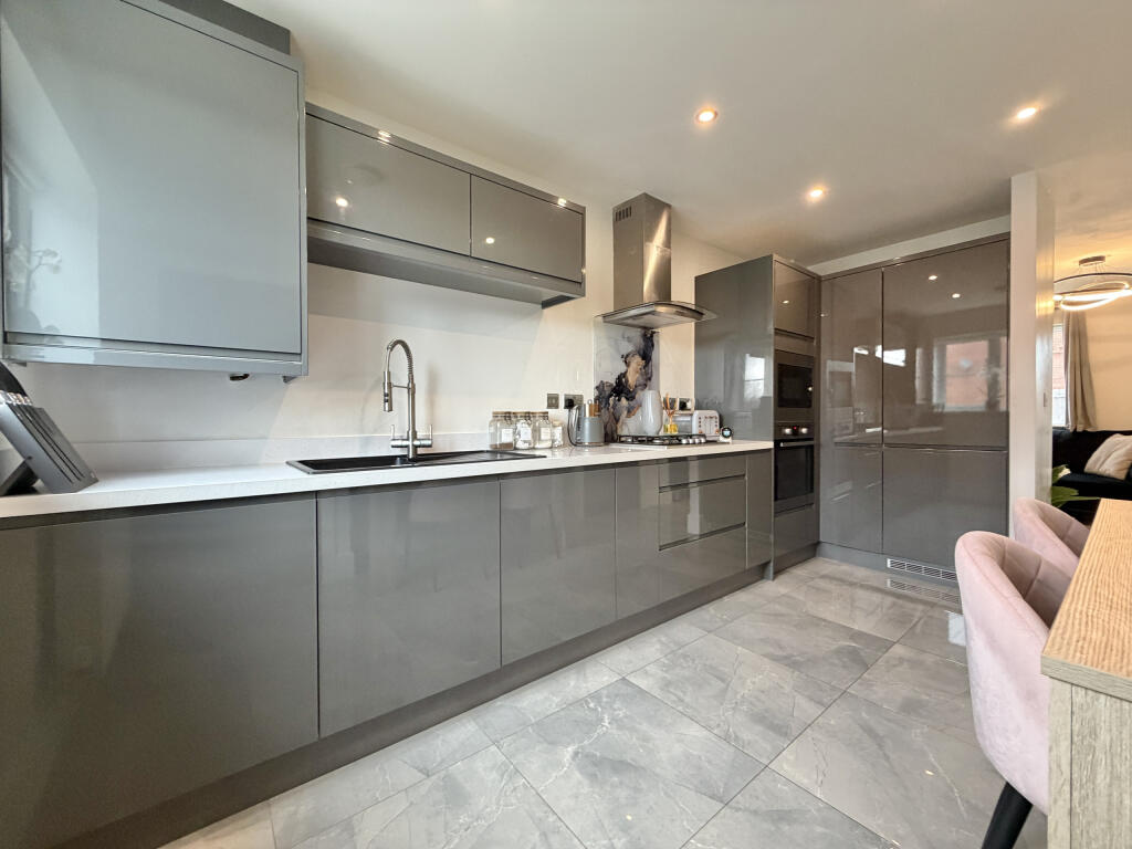Springfield Crescent, Lofthouse, Wakefield, West Yorkshire photo 2