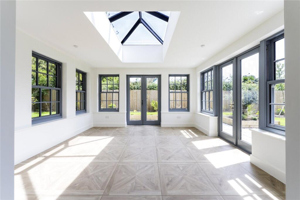 House in Chichester, Hermitage, Southbourne - View 3