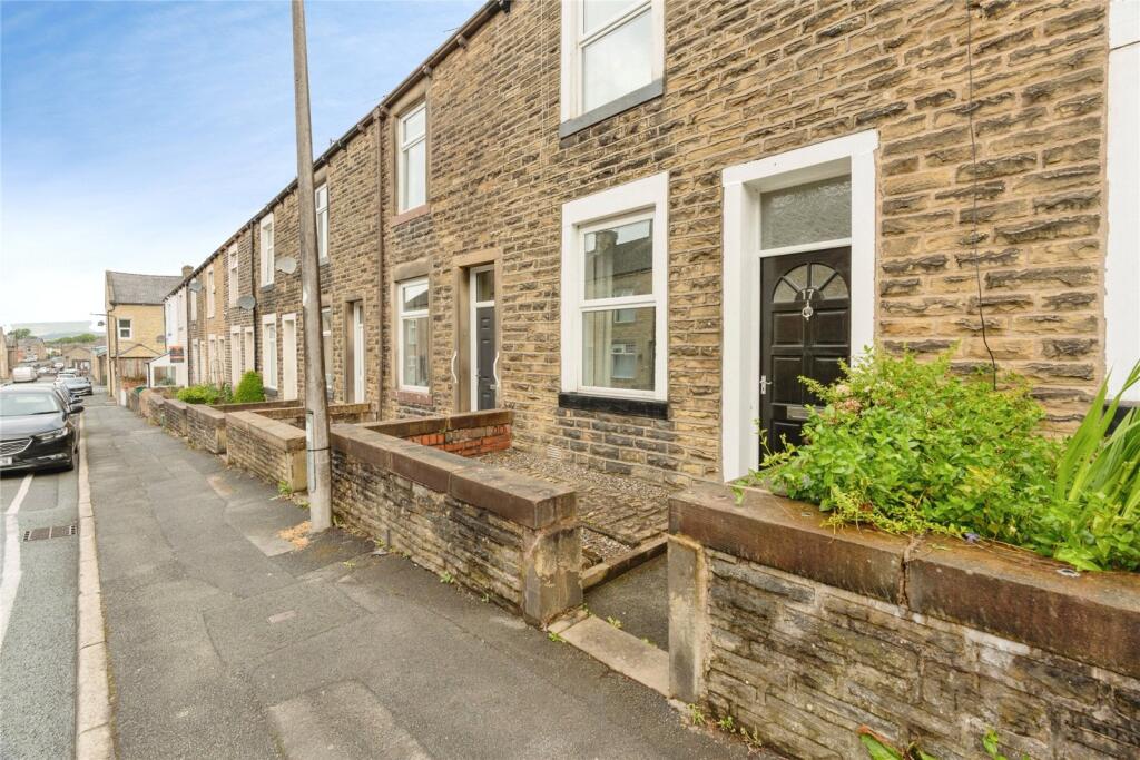 Main image of property: Oak Street, Colne, Lancashire, BB8