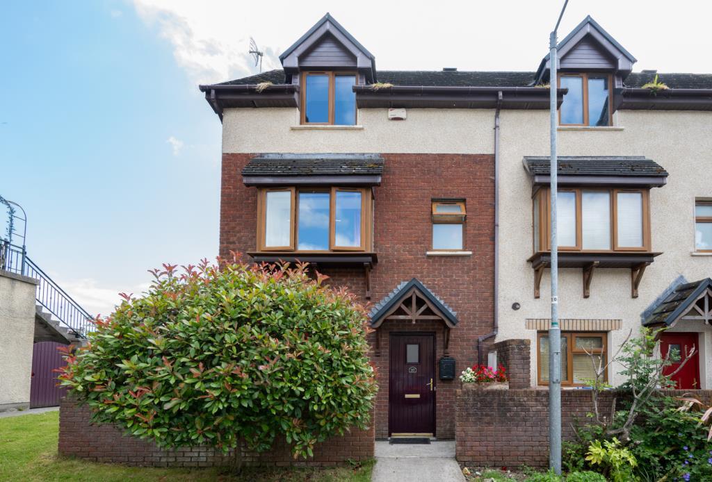 Main image of property: 10 Oakbrook, Castlelake, Carrigtwohill, Co. Cork, T45 XT20