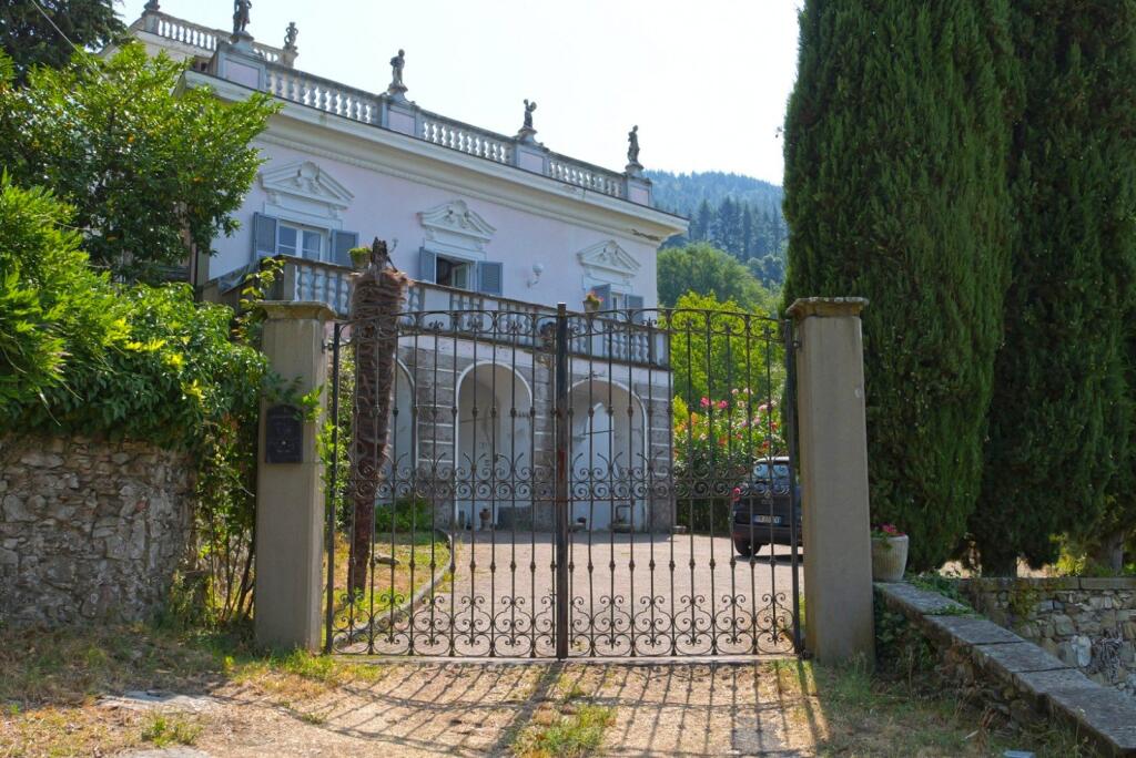 Main image of property: Tuscany, Lunigiana, Fivizzano
