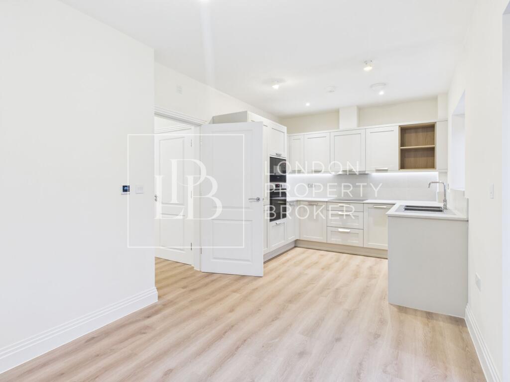 Main image of property: Oakdale Road, Spring Hill, SL6