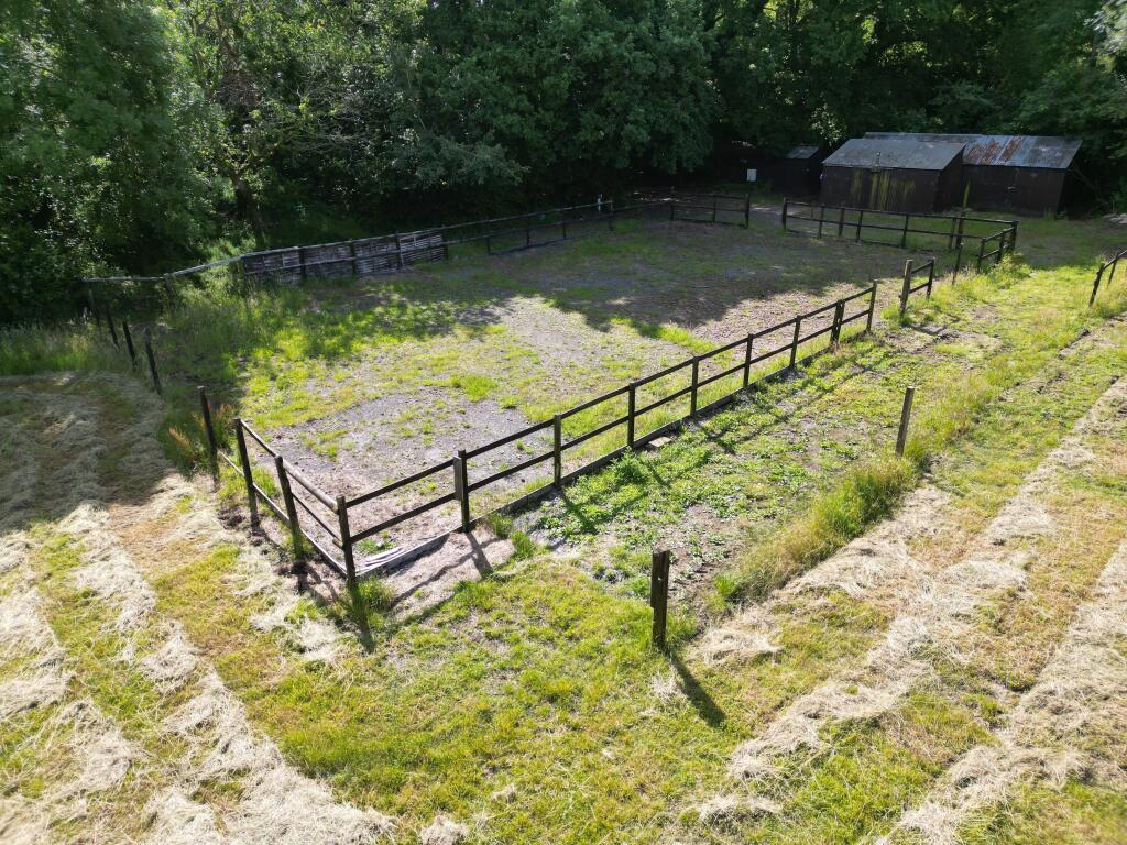 Studio house on Lot 1 - Glen Road, Sarisbury Green, Hampshire, £175,000