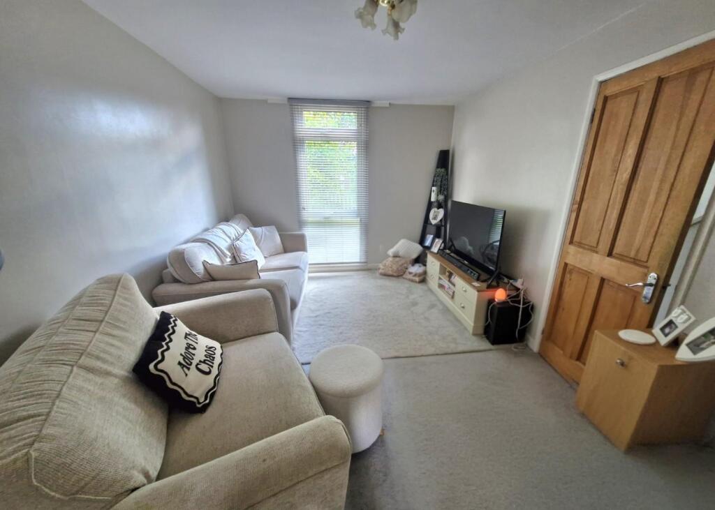 House in Northampton, West Northamptonshire - View 4