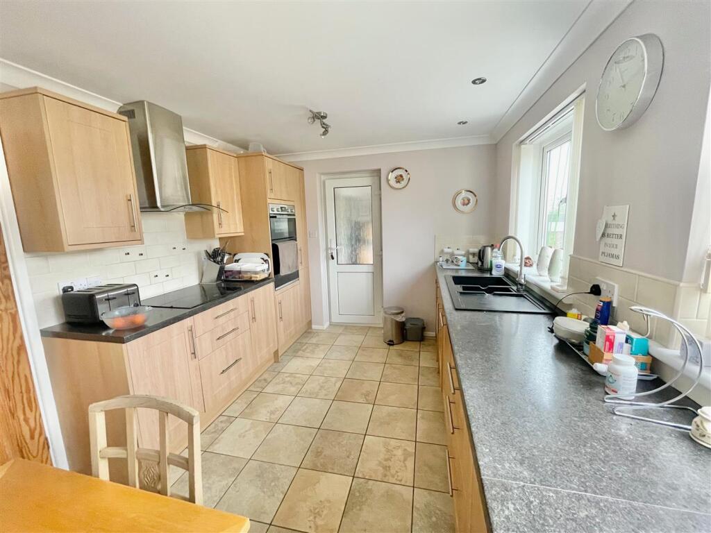 House in Plymouth - View 5