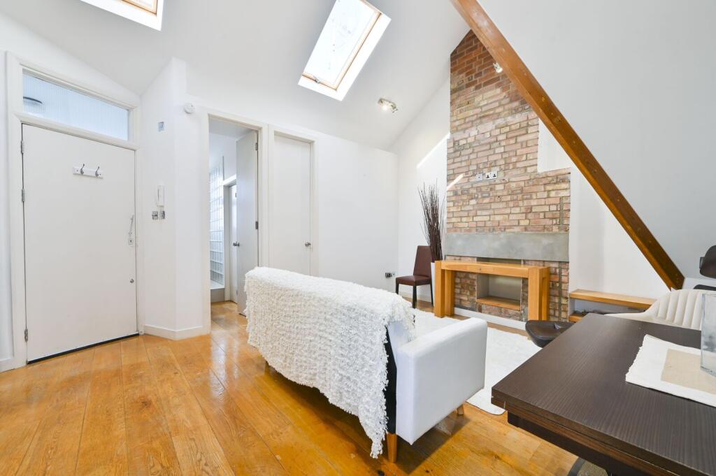 Apartment in London - More