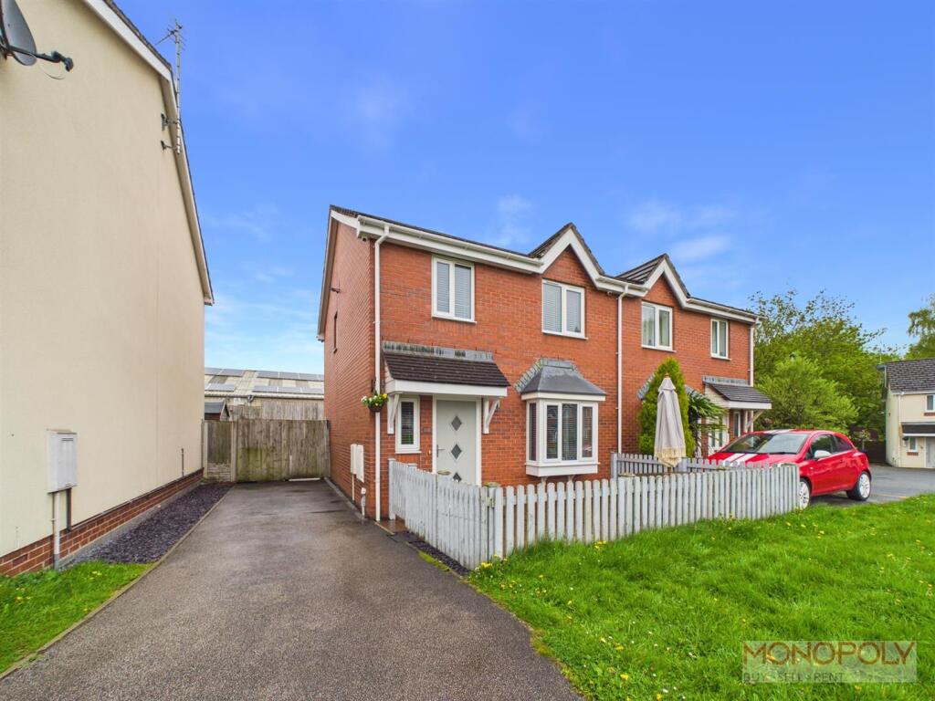 Main image of property: Glan Yr Afon, Rhostyllen, Wrexham