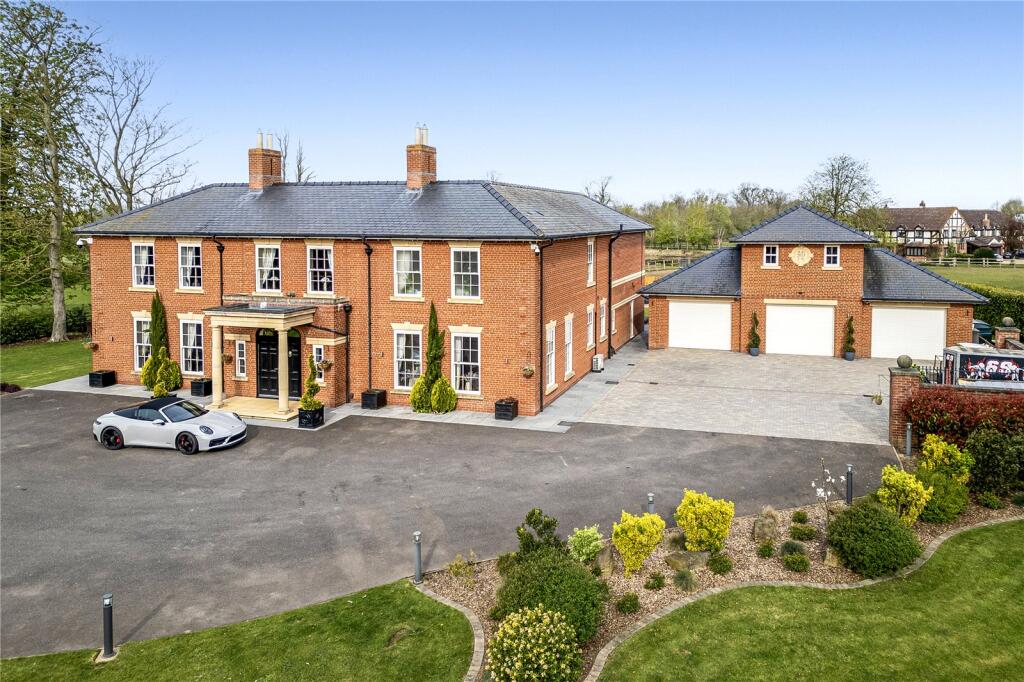 Main image of property: Chestnut House, Tinkle Street, Grimoldby, Louth, LN11