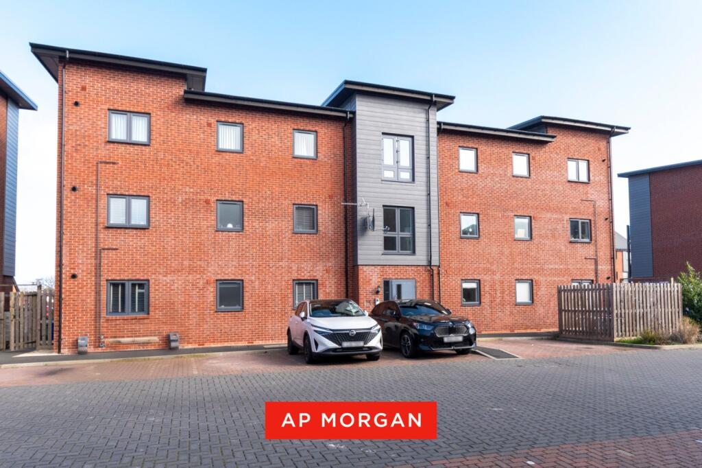 Main image of property: Newman Square, Shirley, Solihull, West Midlands, B90
