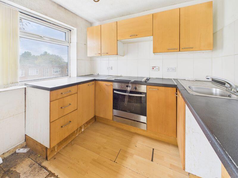 151, Baguley Crescent, Middleton, Manchester, M24 photo 4