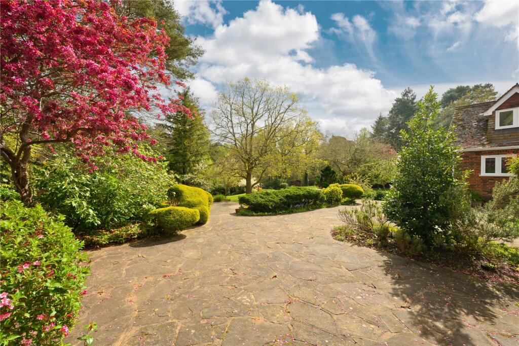 House in Waverley, Tilford - View 4