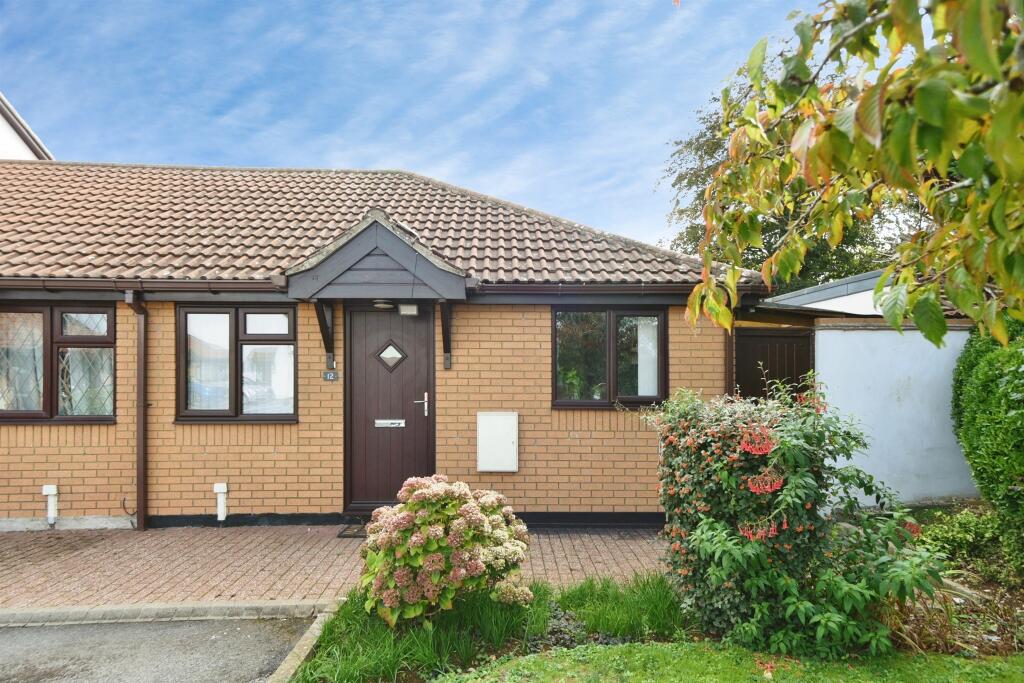 2-bed semi-detached on Cherry Tree Court, Calne, £250,000