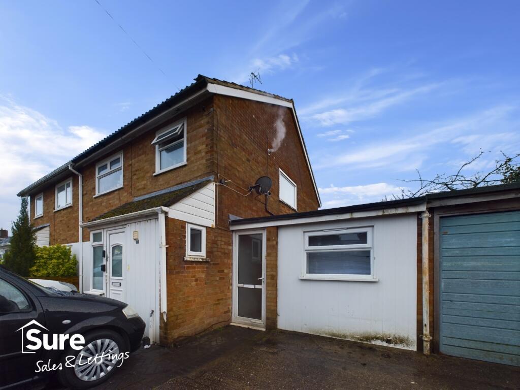 Main image of property: Studio Warmark Road, Hemel Hempstead, Hertfordshire, HP1 3PZ