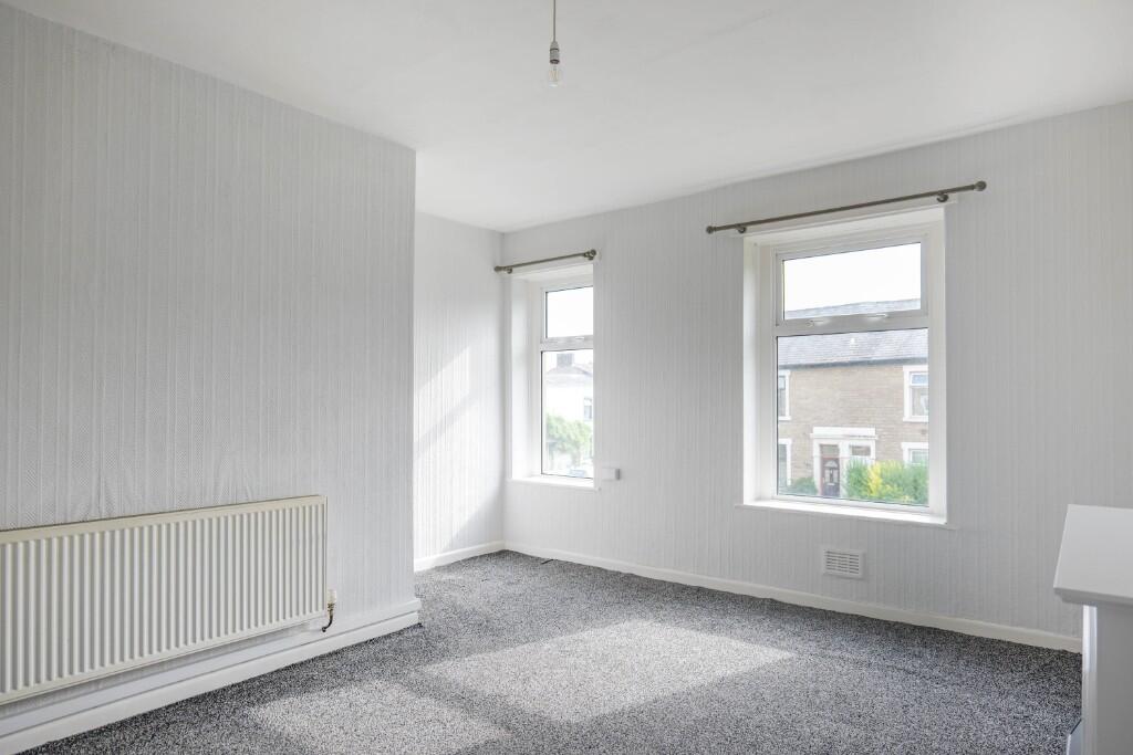 Blackburn Road, Darwen, , BB3 photo 3