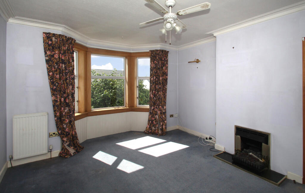 House in Dunfermline, Gardeners' Lands, Kingseathill - View 3