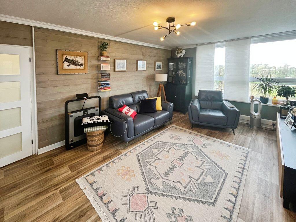 Apartment in Bolton, Greater Manchester - More