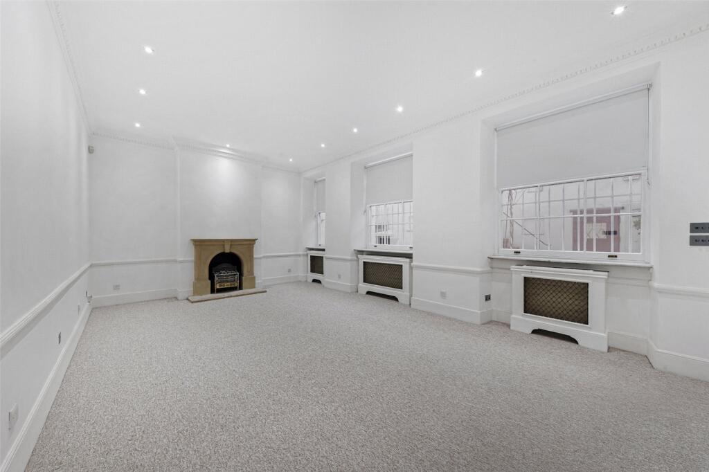 Main image of property: Hyde Park Gate, London