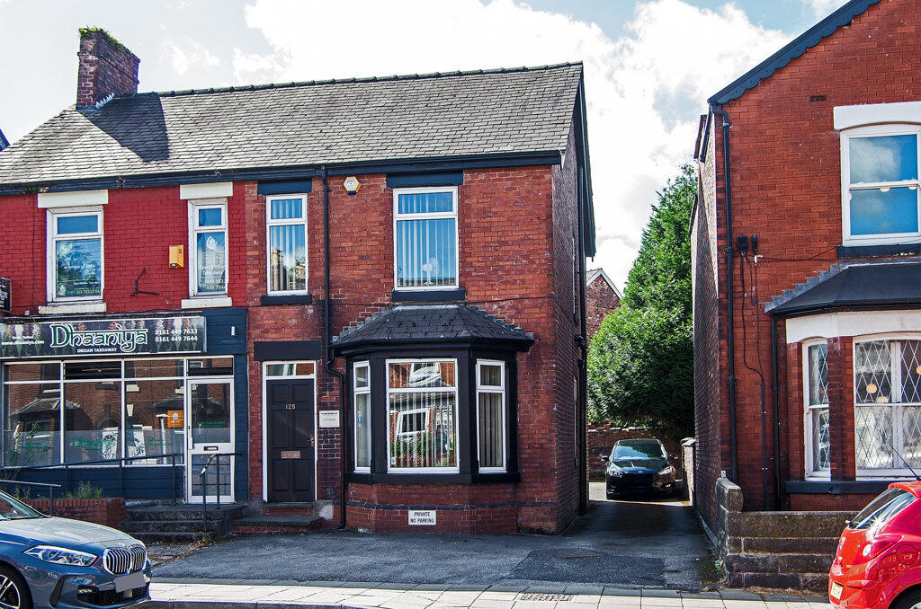 Main image of property: 125 Stockport Road, Marple, Stockport, Cheshire, SK6 6AF
