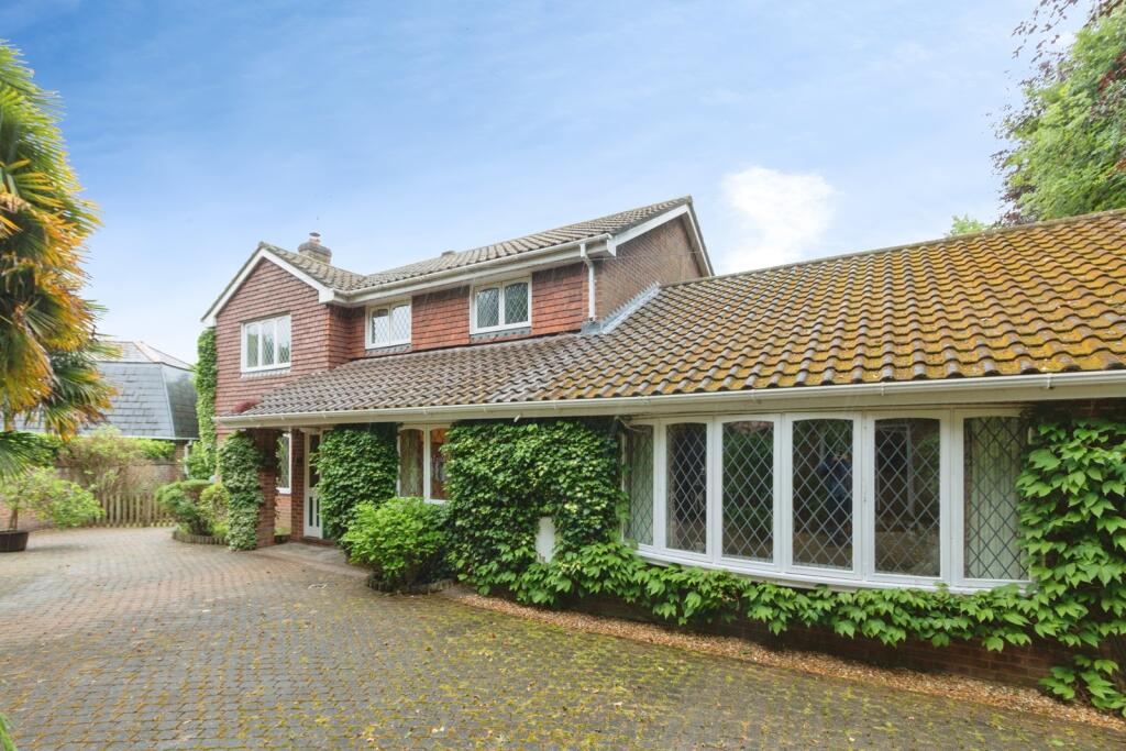 Main image of property: Scotts Corner, The Harrow Way, Basingstoke, Hampshire, RG22