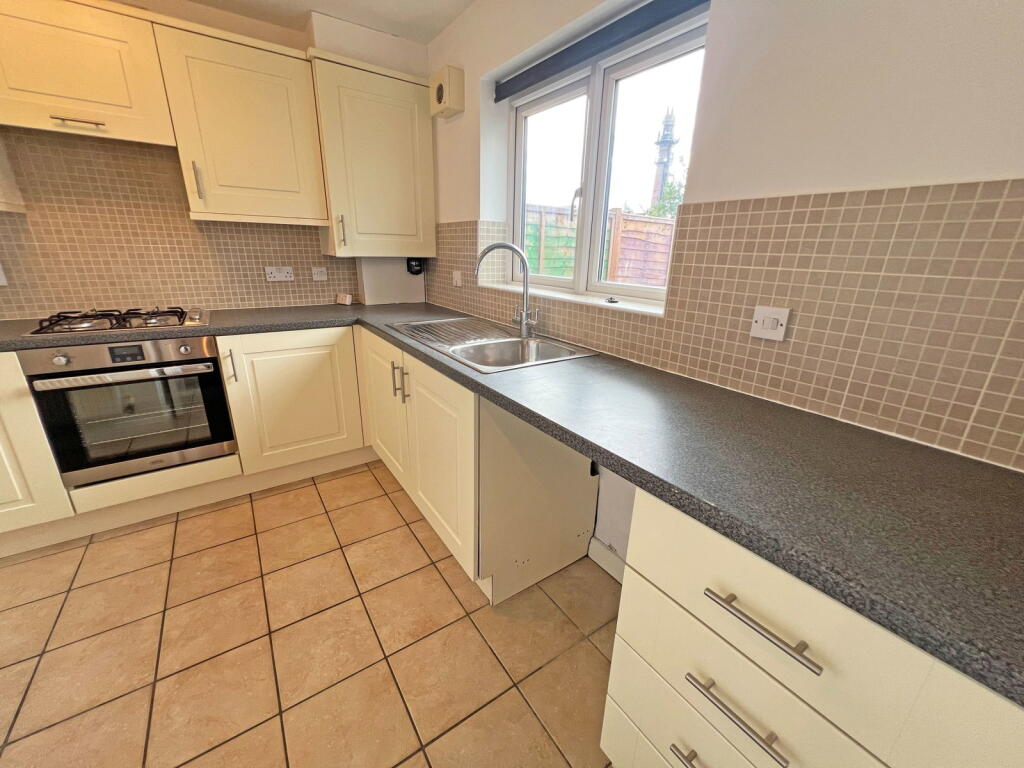 Drage Close, Lutterworth, Leicestershire, LE17 4PR photo 4