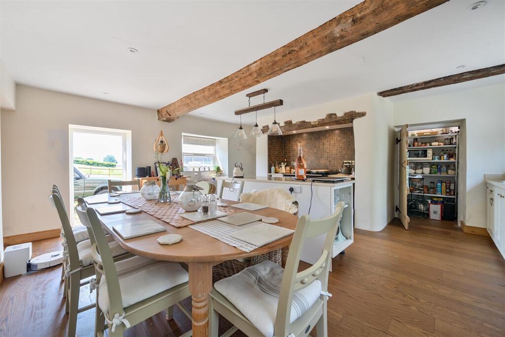 House in Exeter - View 3