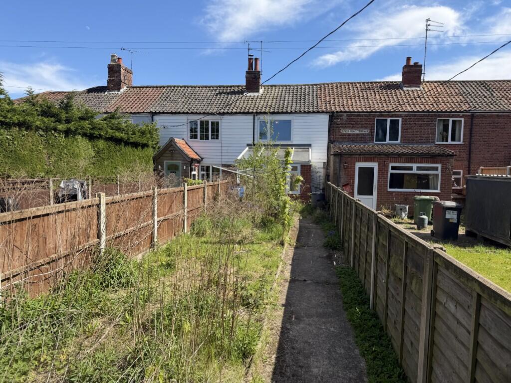 Main image of property: 4 Kings Head Terrace, Fakenham Road, Great Witchingham, Norwich, Norfolk NR9 5QE