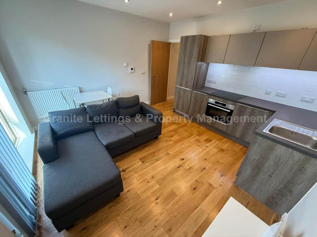 Apartment in Manchester - View 3
