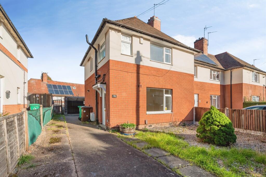 Main image of property: Longford Crescent, Nottingham