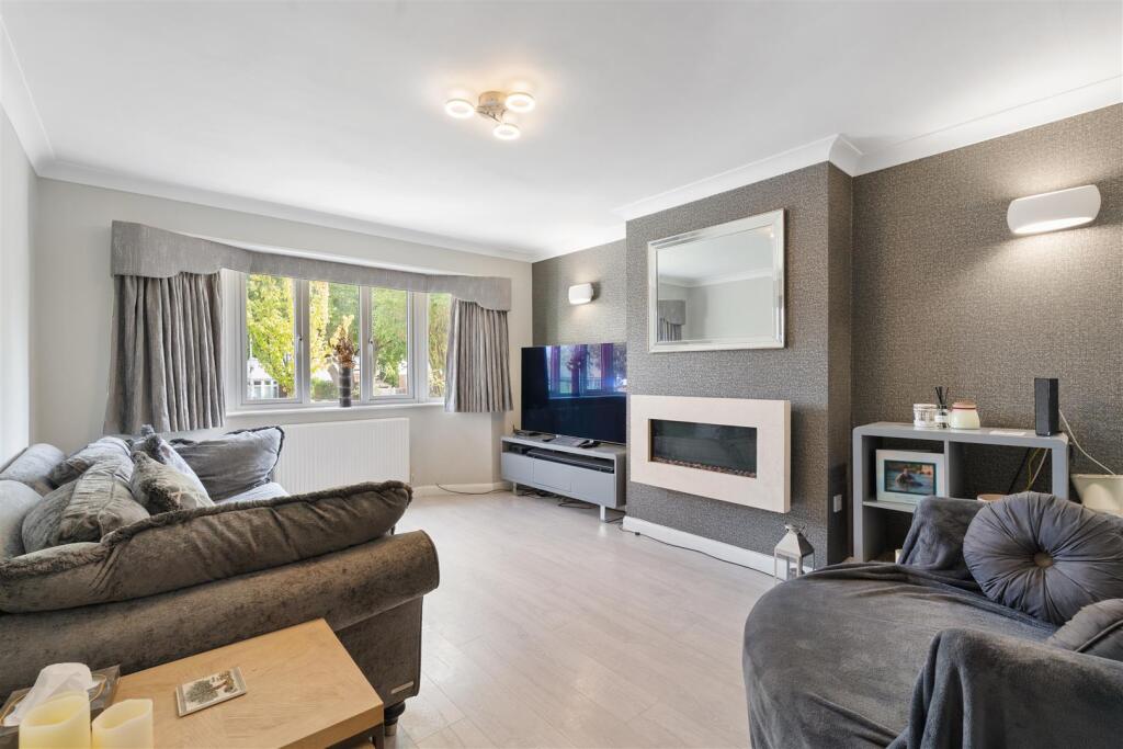 Meadway, Dunstable photo 4