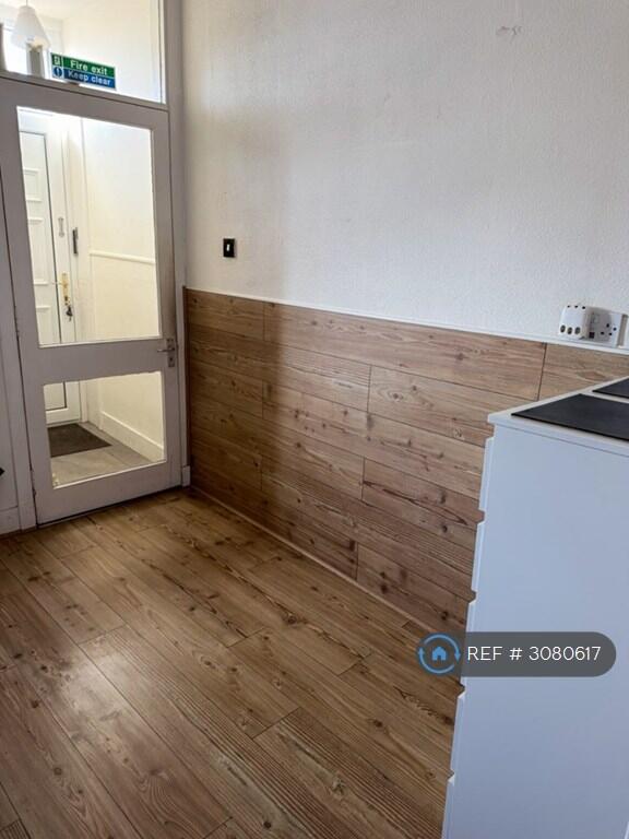 Apartment in Aberdeen - View 5