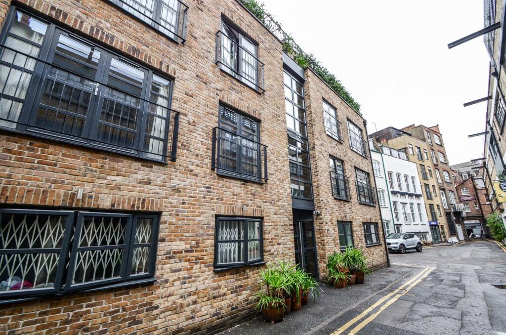 Main image of property: Hatton Place, London, EC1N