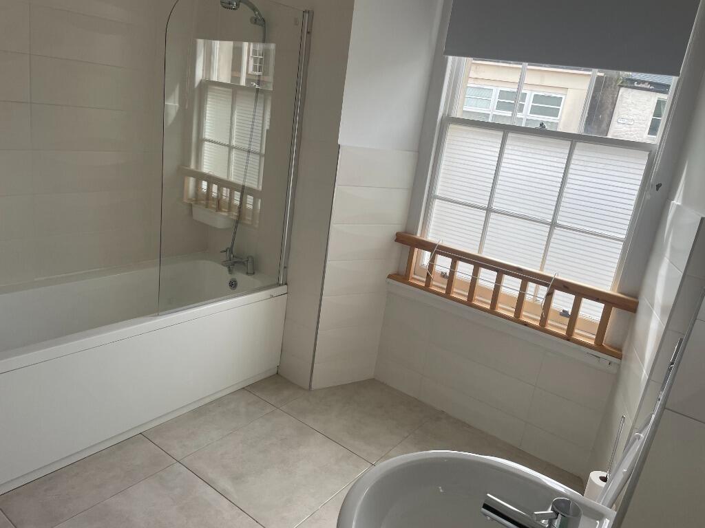 Apartment in Falkirk - More