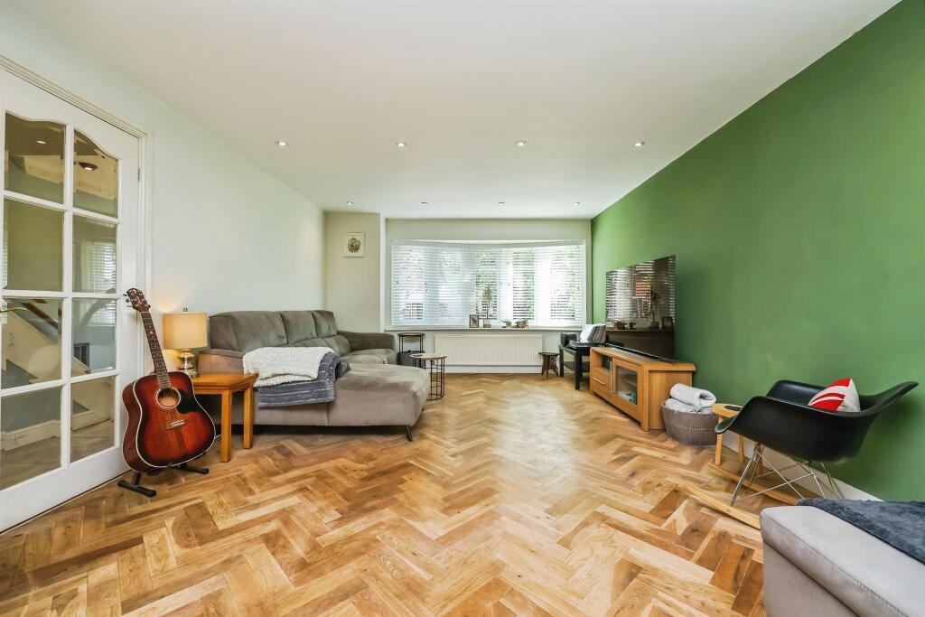 House in Nottingham, Rise Park - View 5