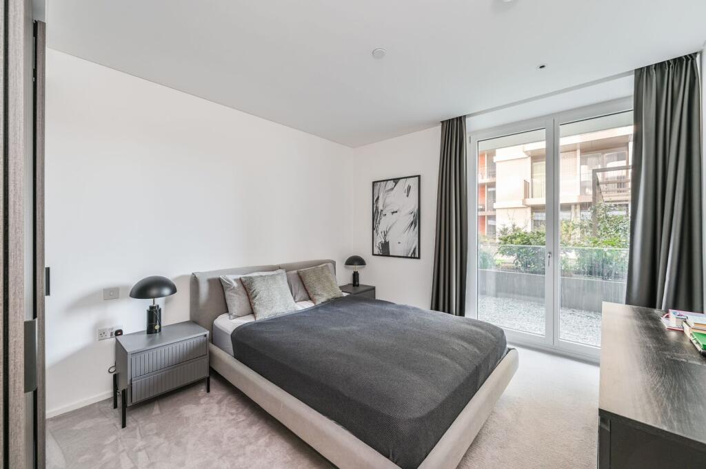Apartment in London - More