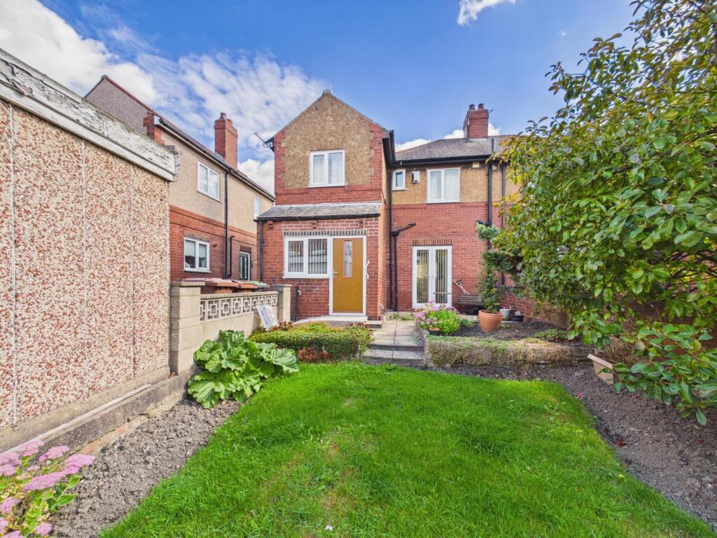 House in Wakefield, Featherstone - View 4