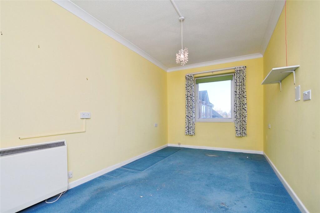 Apartment in Hove, Brighton and Hove - View 4