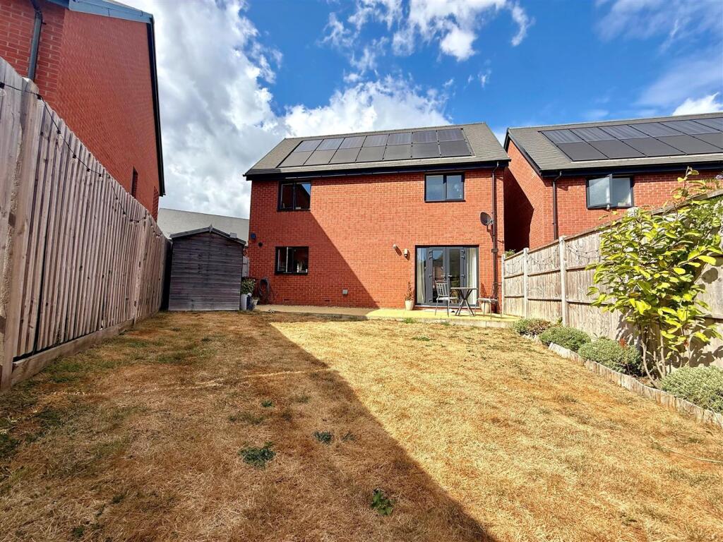 House in Whiteley - View 3