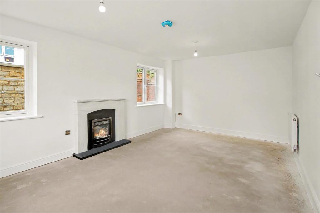 House in Northampton - View 4