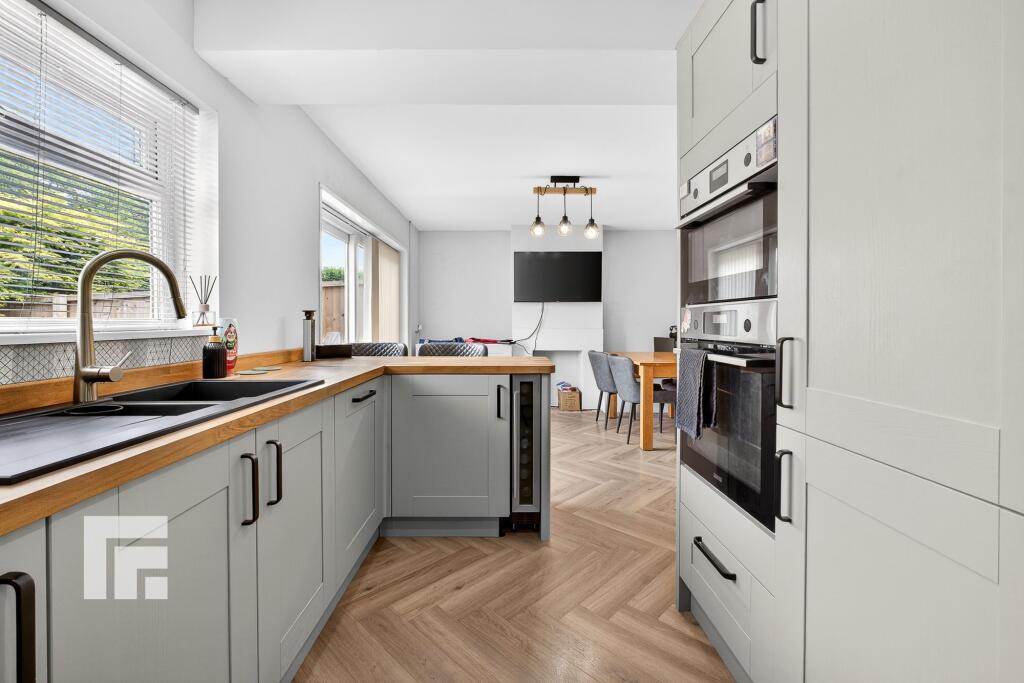 House in Cardiff, Pentrebane, Fairwater - More