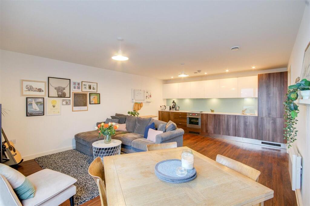 Main image of property: The Icon, Southernhay, Basildon, SS14