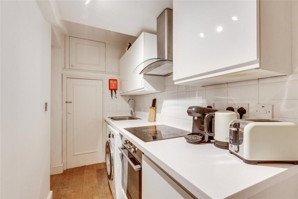 Apartment in London - More