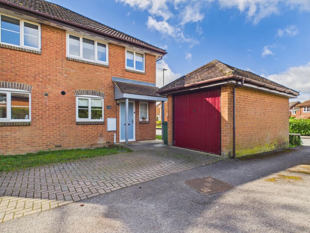 Main image of property: Goldcrest Way, Tilehurst, Reading, RG31