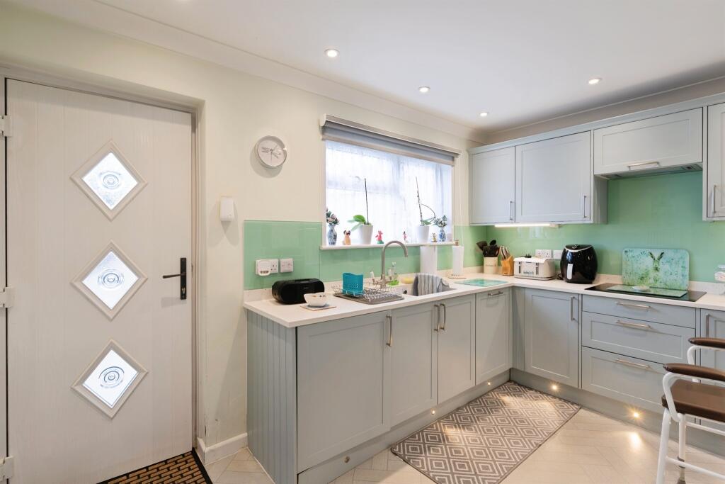 House in Ludgershall, Wiltshire - View 4