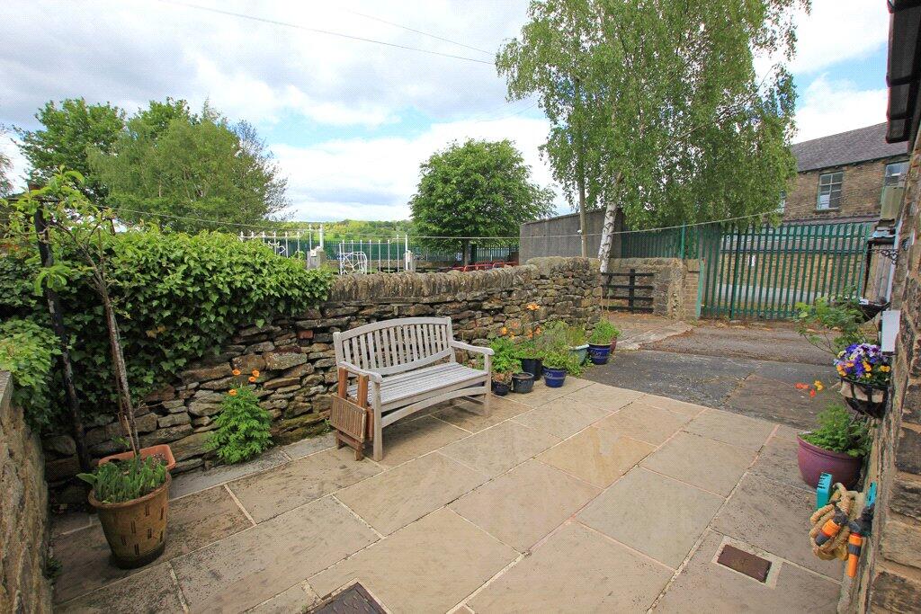 15 Hargreaves Street, Crosshills, BD20 7SQ photo 3
