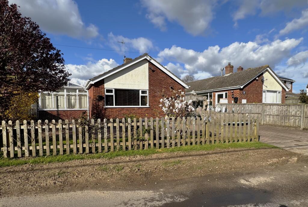 Main image of property: Ashdene Eastfield Lane Grimoldby Louth LN11 8TD